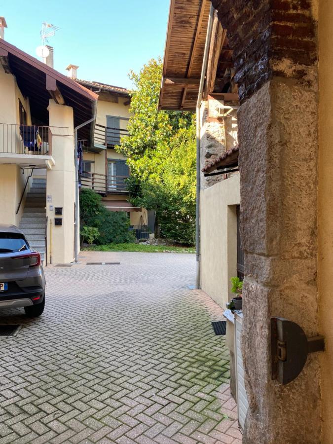 Vicolo Forno Apartment Mercallo Exterior foto
