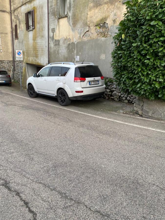 Vicolo Forno Apartment Mercallo Exterior foto